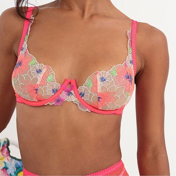 For Love And Lemons Other - For Love and Lemons Shimmer Zinnia Embroidery Underwire Bra in Magenta